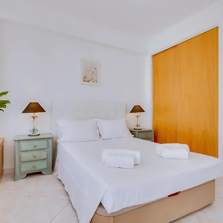 Mourasuites, T1 Moderno Em Vilamoura * Quarteira
