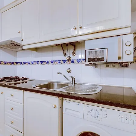 Mourasuites, T1 Moderno Em Appartamento *